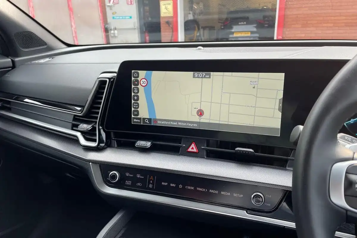 2025-kia-sportage-16-t-gdi-gt-line-s-207bhp-hev-auto-big-10