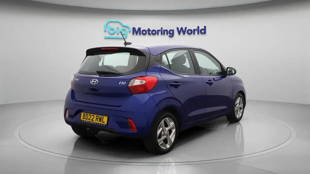 2022-hyundai-i10-10-se-connect-auto-big-7