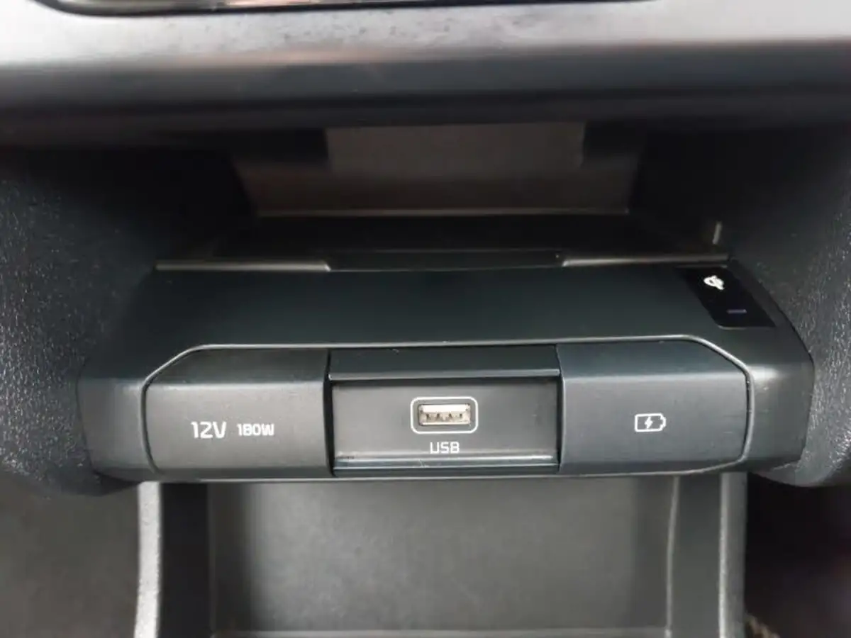 2020-kia-e-niro-ev-4-big-15