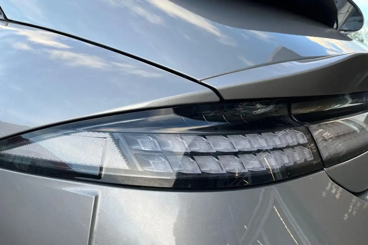 2023-hyundai-ioniq-6-e-premium-228ps-single-rwd-big-25