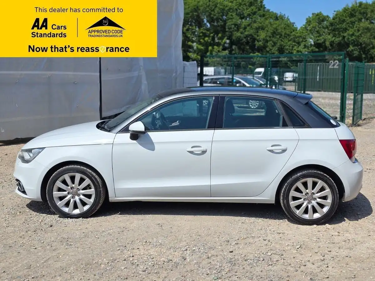 2014-audi-a1-big-12