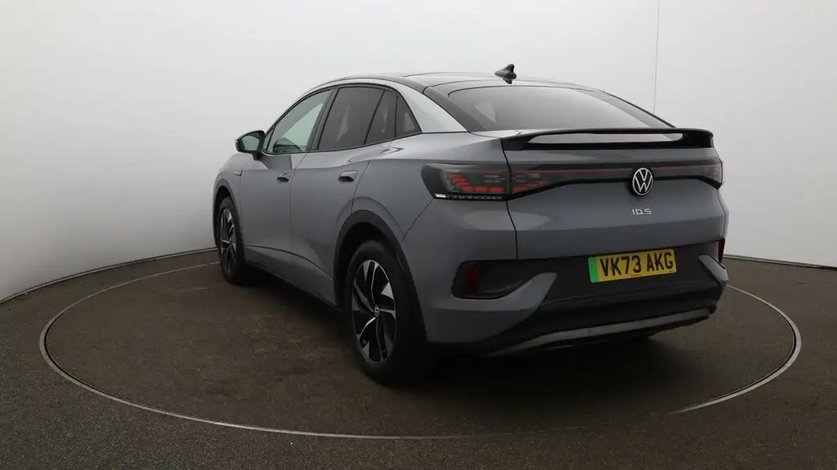 2023-volkswagen-id5-e-tech-174ps-big-62