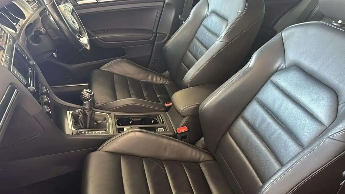 2014-volkswagen-golf-20tdi-gtd-bmt-5d-big-52