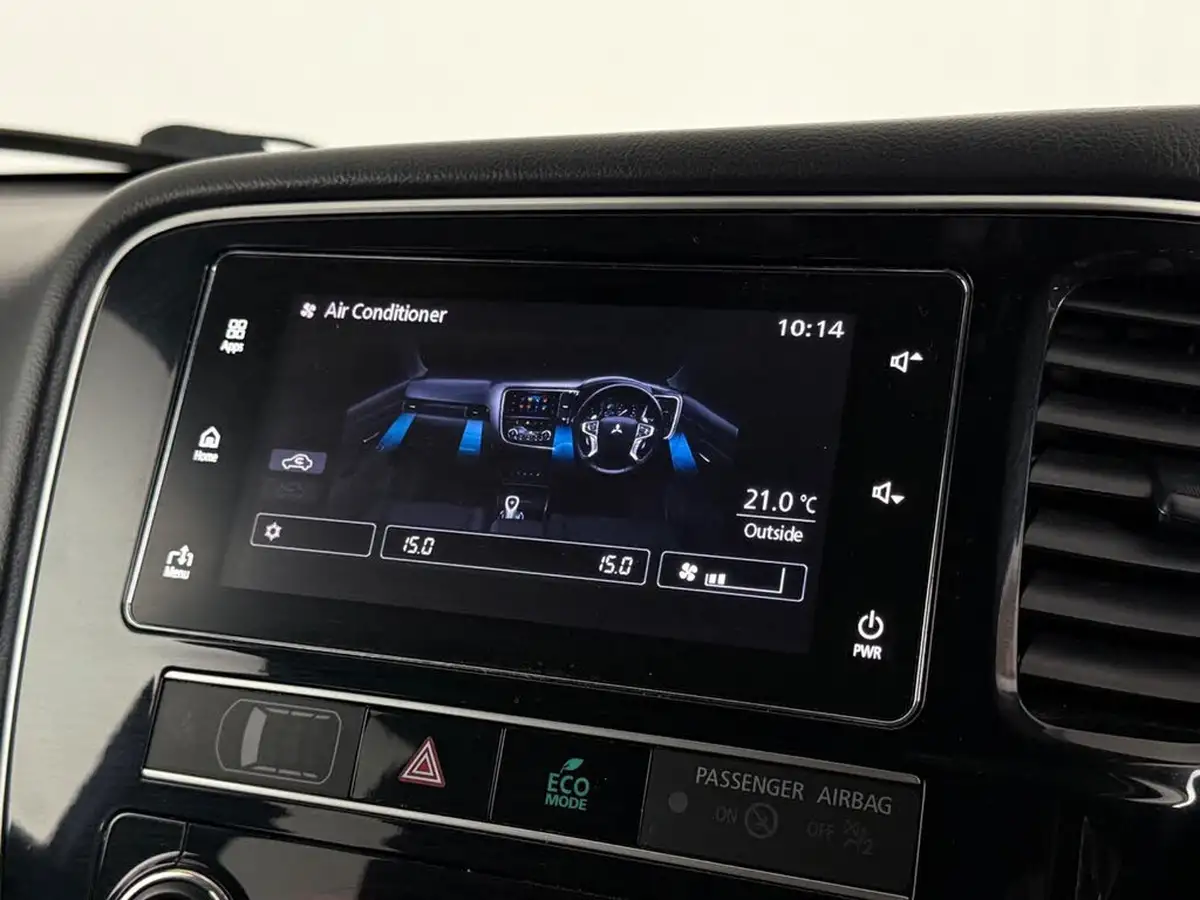 2018-mitsubishi-outlander-24-4h-phev-big-33