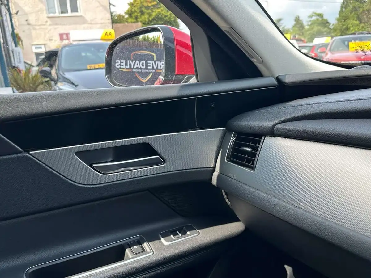 2018-jaguar-xf-20td-prestige-180ps-sportbrake-5d-1999cc-auto-big-46