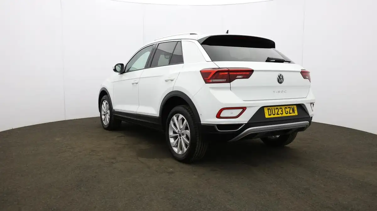2023-volkswagen-t-roc-15-tsi-style-hatchback-5d-big-44