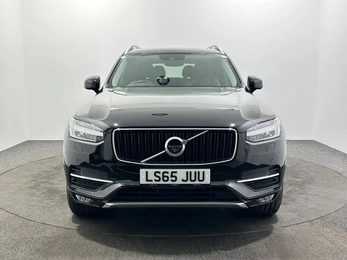2015-volvo-xc90-20td-momentum-big-2