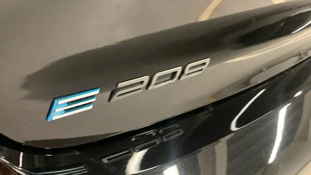 2024-peugeot-208-e-e-style-big-43