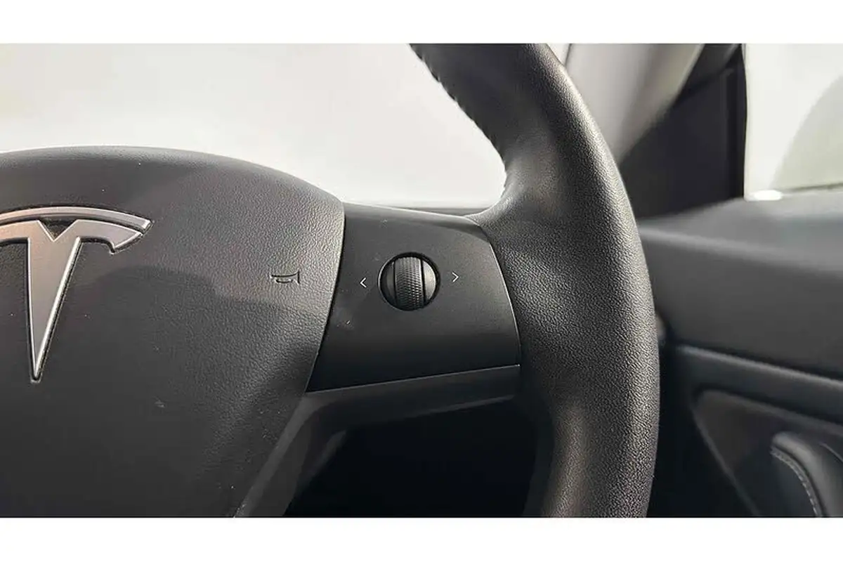 2020-tesla-model-3-e-standard-plus-big-43