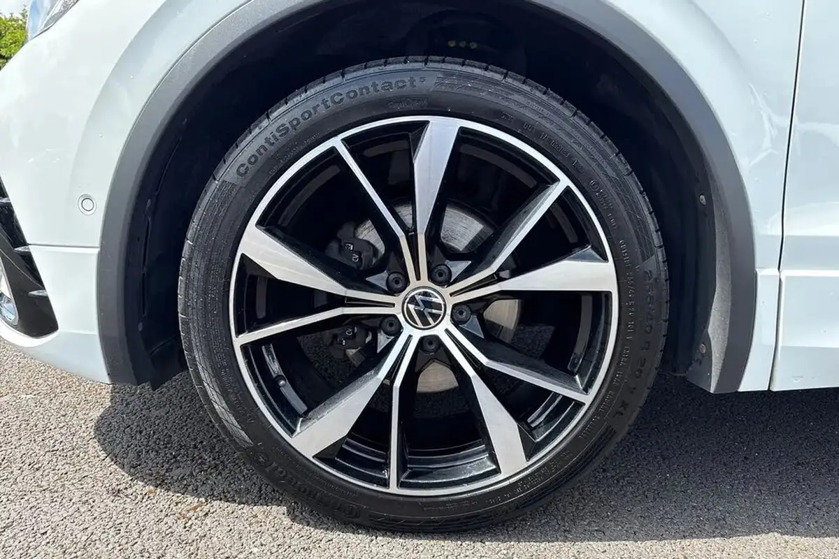 2021-volkswagen-tiguan-15-tsi-r-line-big-22