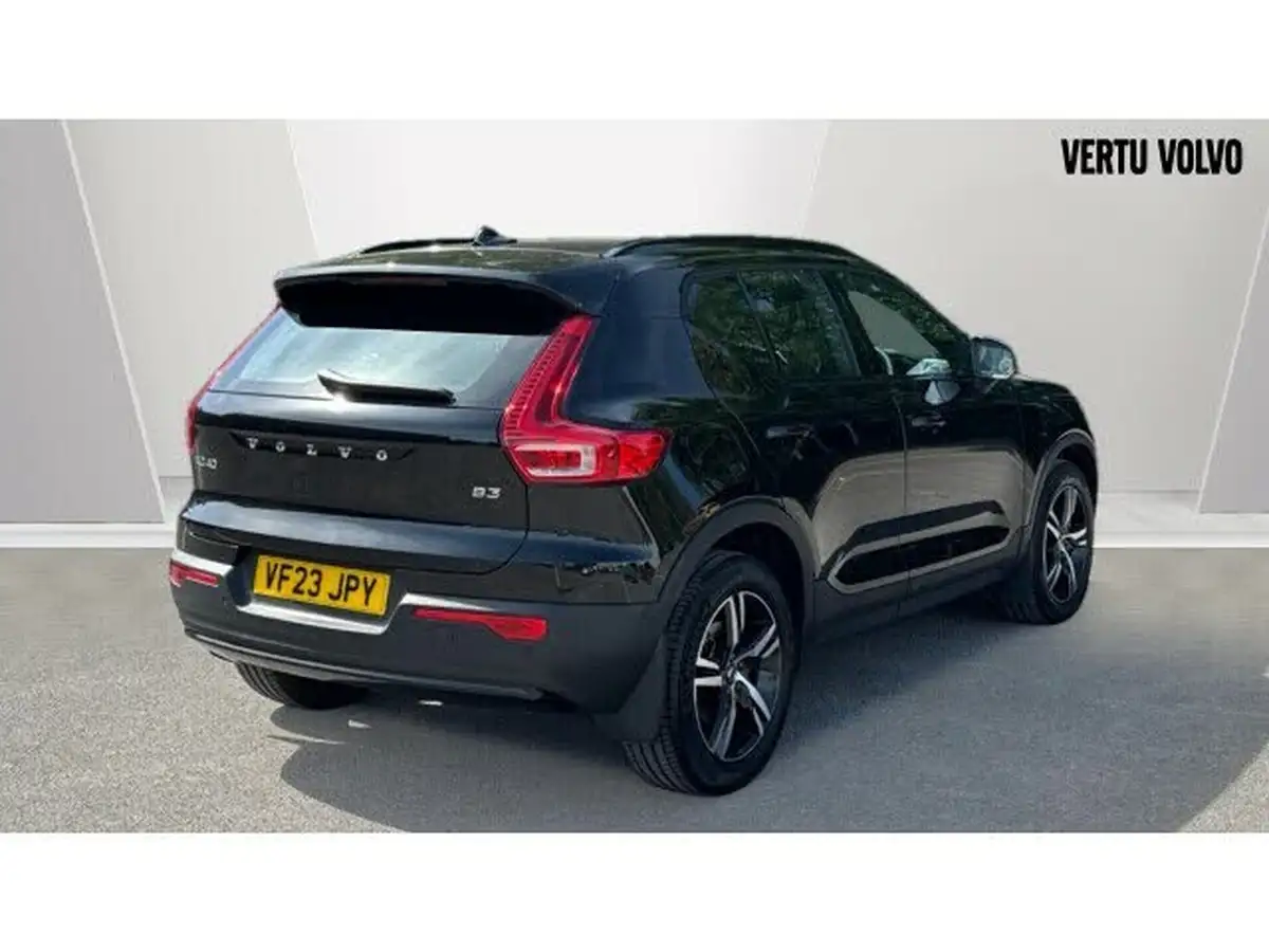 2023-volvo-xc40-20-b3-plus-big-6