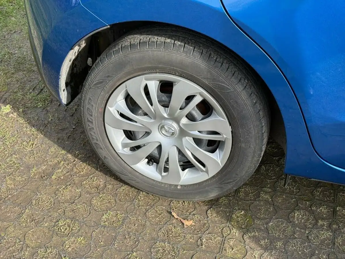 2017-mazda-mazda2-15-se-big-27