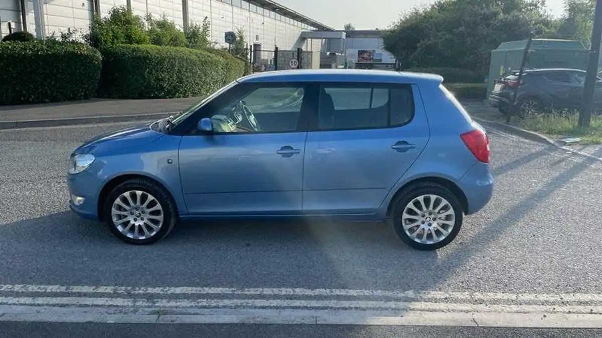 2014-skoda-fabia-12-elegance-hatchback-dsg-big-10