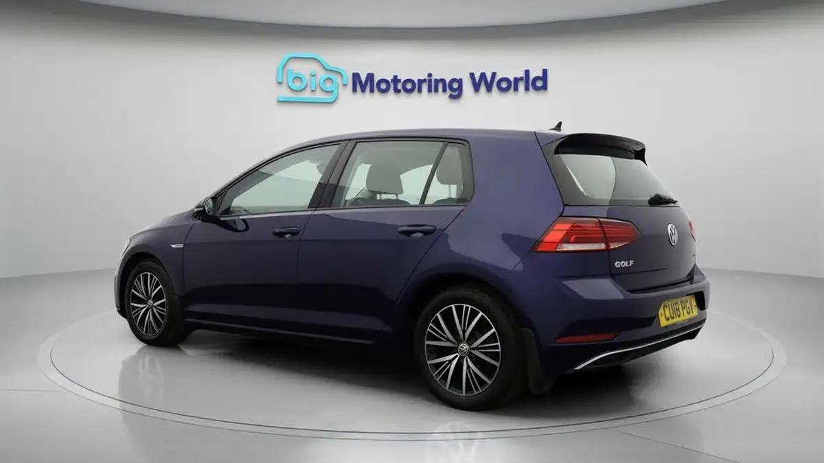2018-volkswagen-golf-15-tsi-se-130ps-ss-hatchback-5d-big-5