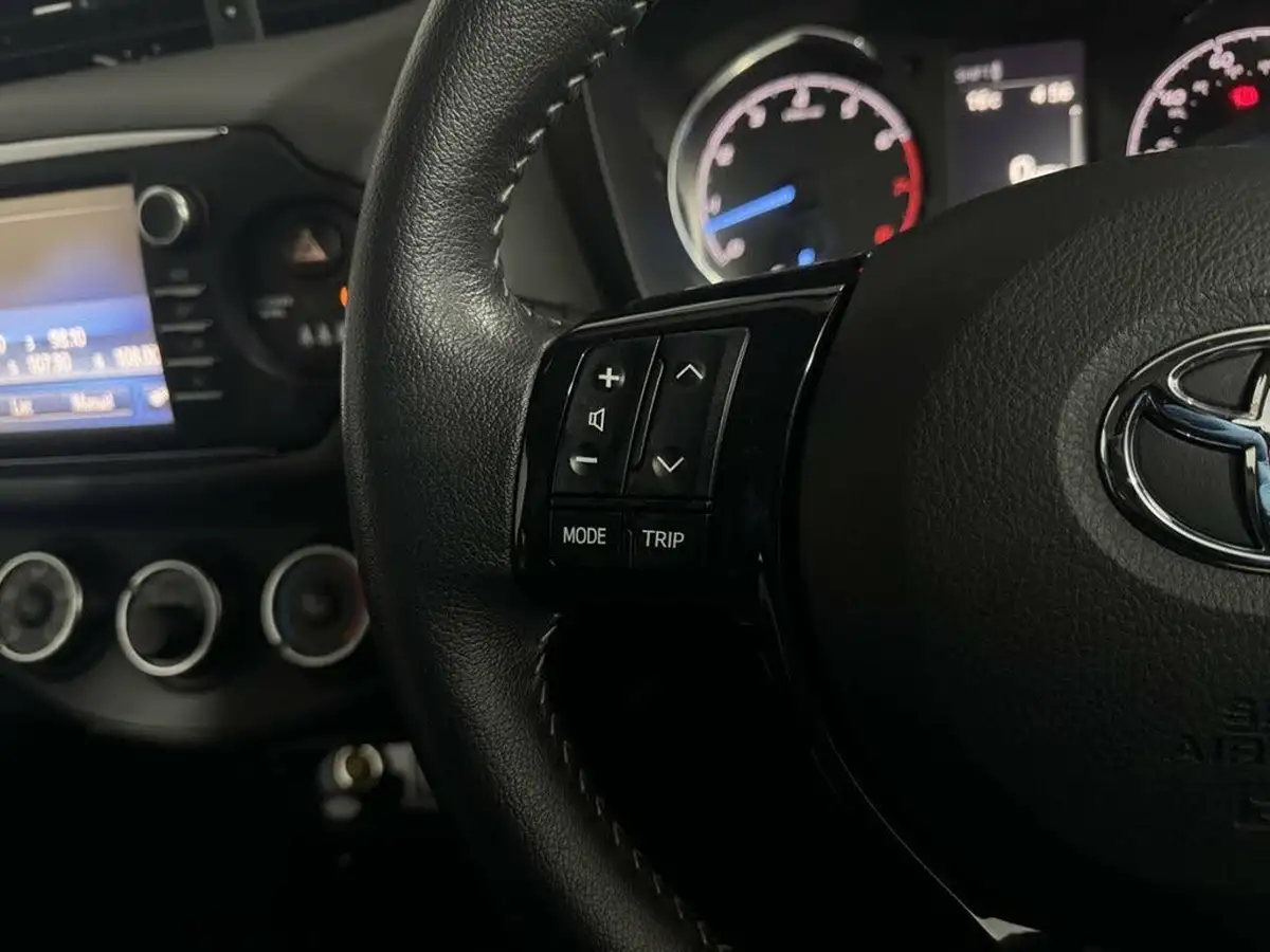 2019-toyota-yaris-15-vvt-i-icon-111bhp-1496cc-big-19