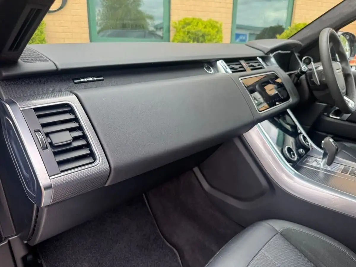 2021-land-rover-range-rover-sport-30-p400-hst-big-14
