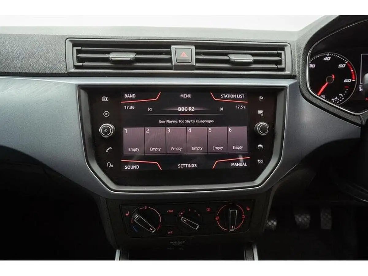 2019-seat-arona-16tdi-se-technology-lux-115ps-ss-big-36