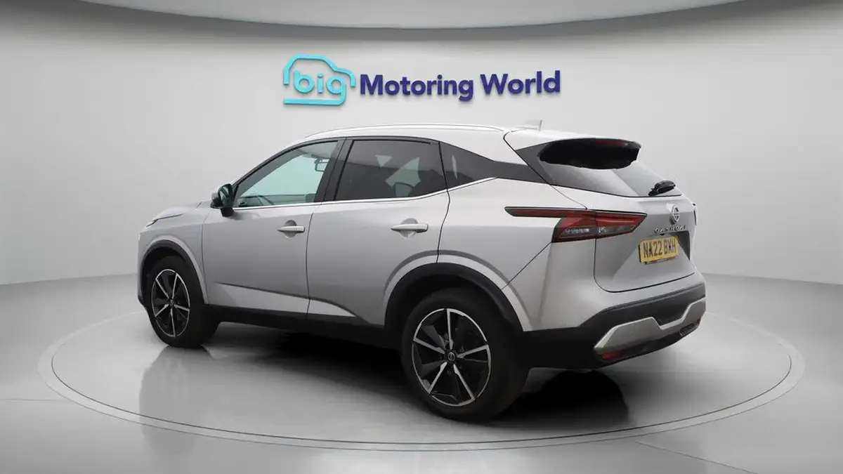 2022-nissan-qashqai-13-dig-t-tekna-158ps-big-5