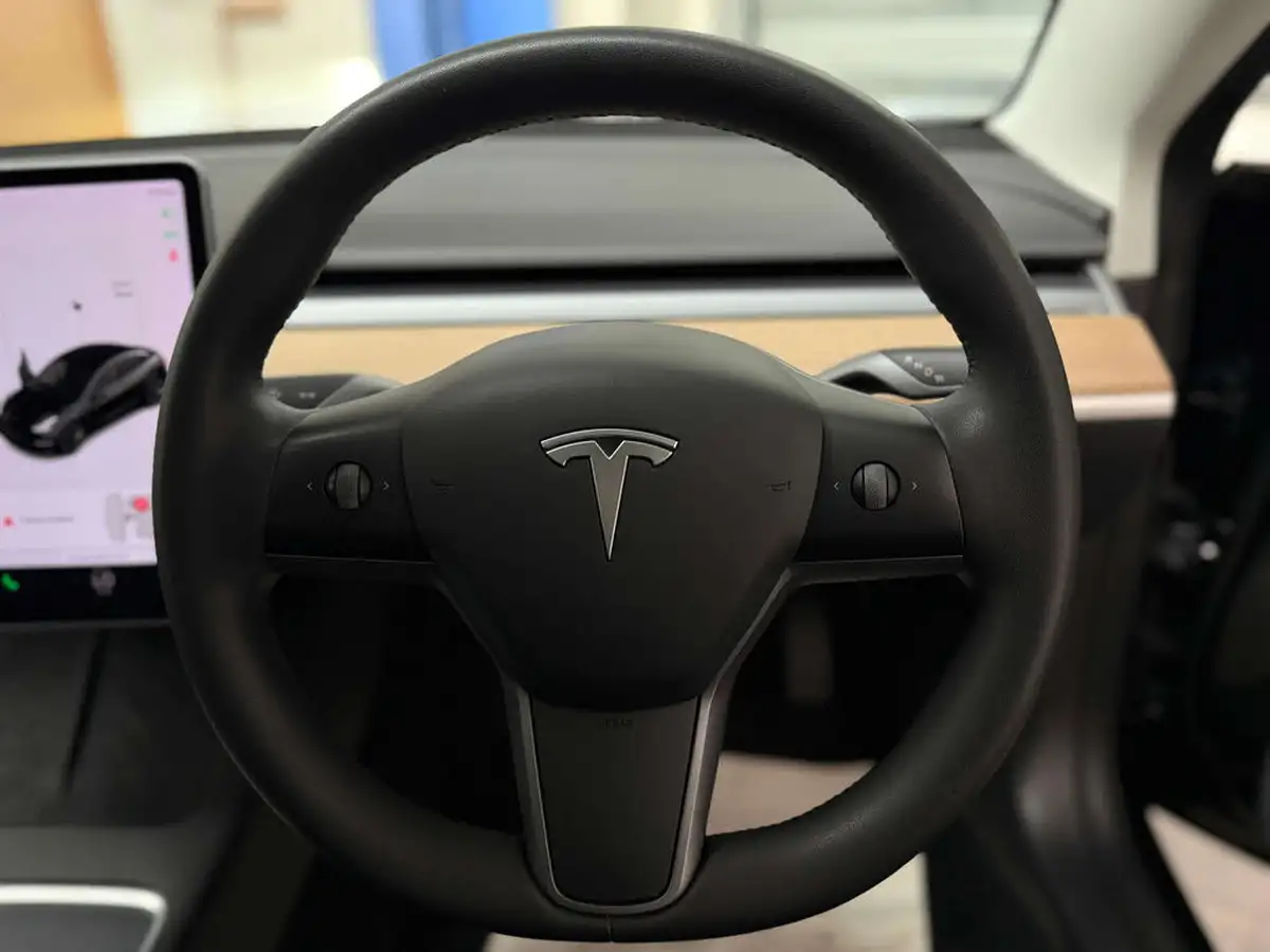 2021-tesla-model-3-e-standard-plus-big-10