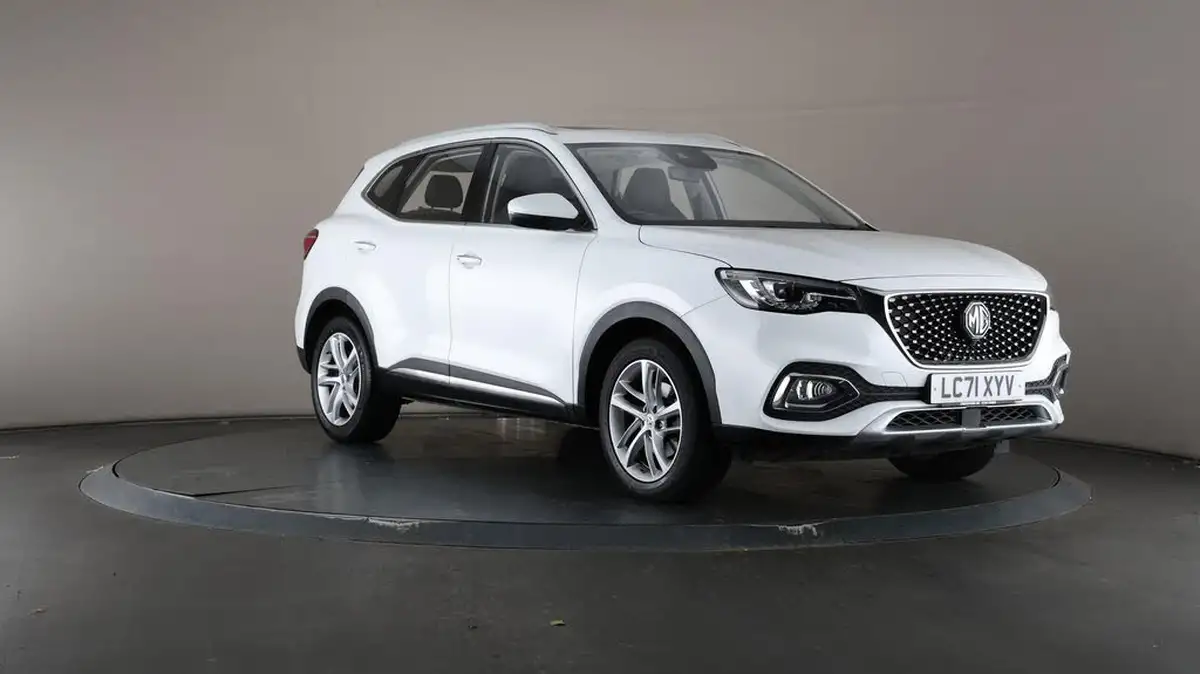2021-mg-hs-15t-gdi-exclusive-162ps-big-53