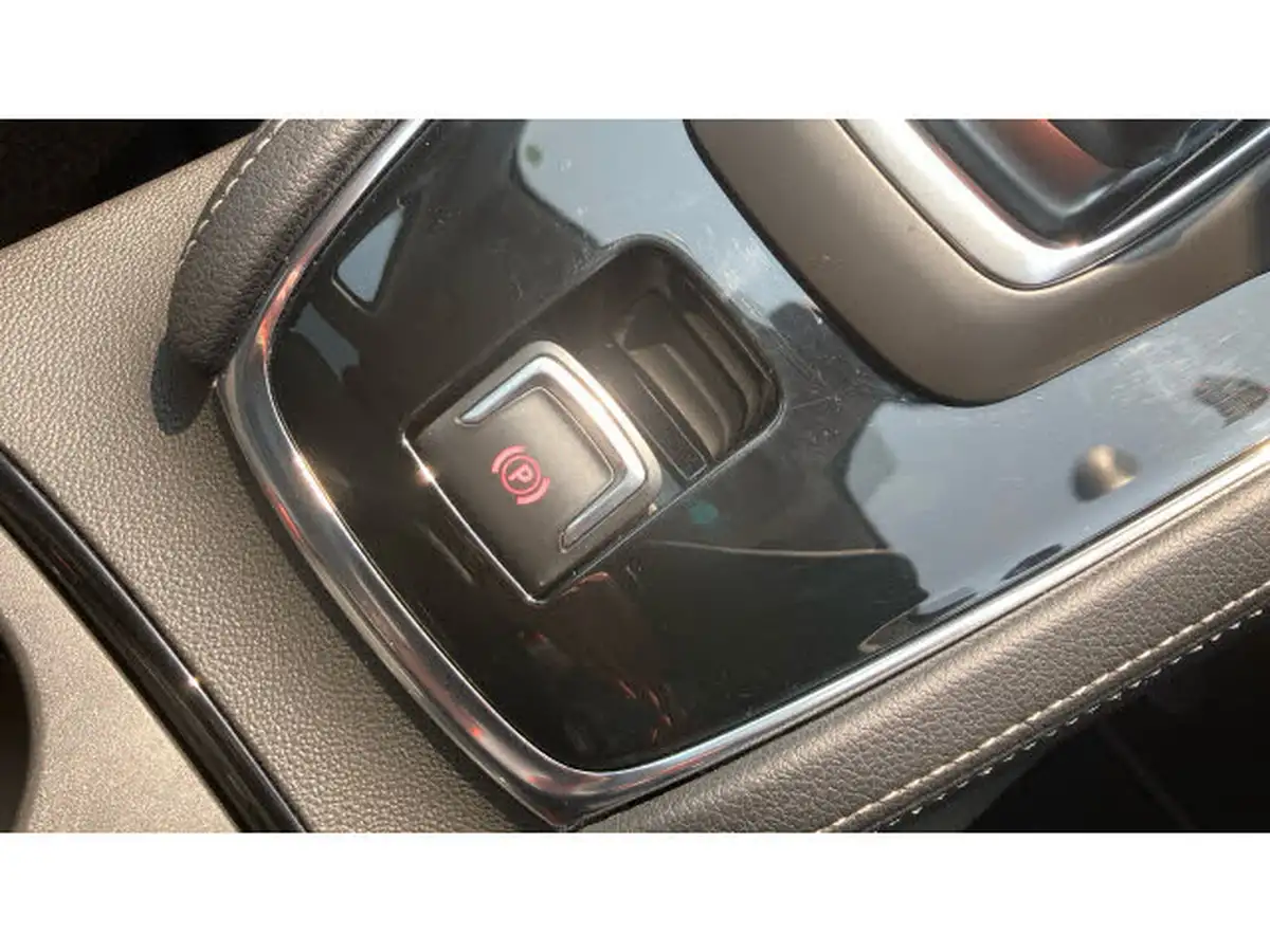 2022-vauxhall-grandland-12-ultimate-auto-big-32