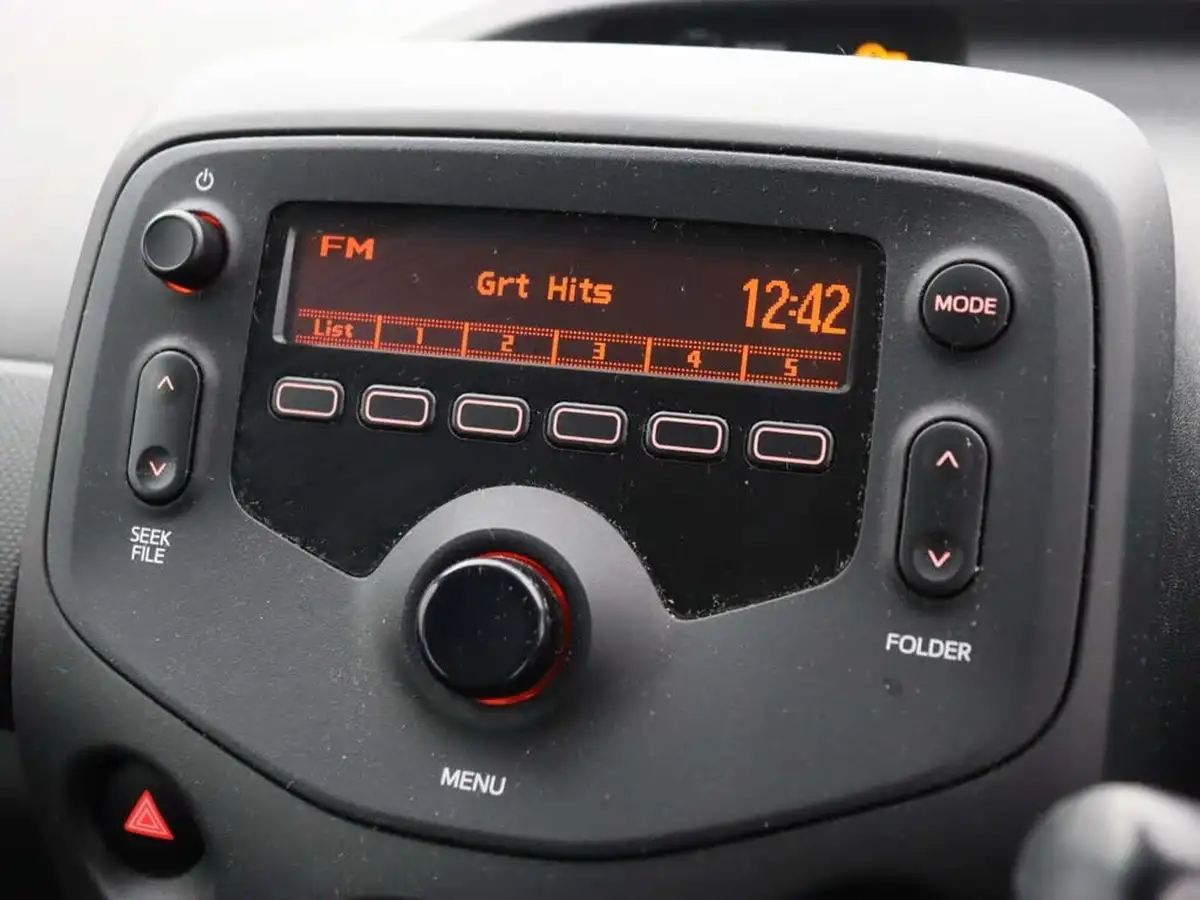 2019-toyota-aygo-10-vvt-i-x-5d-big-18