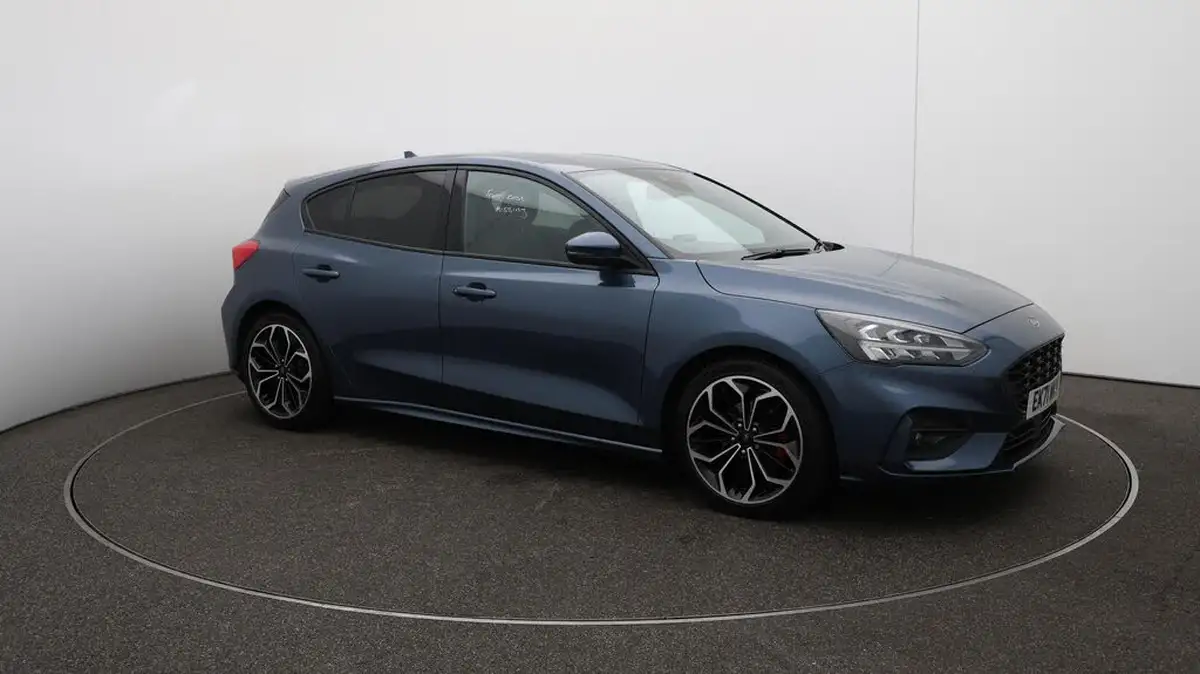 2020-ford-focus-15-st-line-x-hatchback-big-45