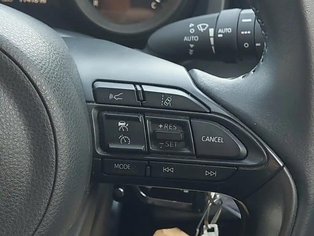 2022-toyota-yaris-15-vvt-i-design-big-18