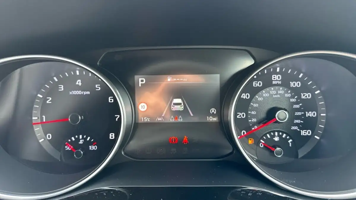2025-kia-ceed-15-t-gdi-gt-line-dct-big-6