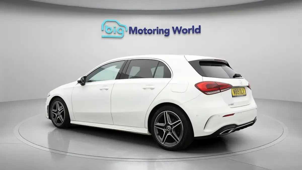 2019-mercedes-benz-a-class-13-a180-amg-line-executive-hatchback-5d-7g-dct-big-5