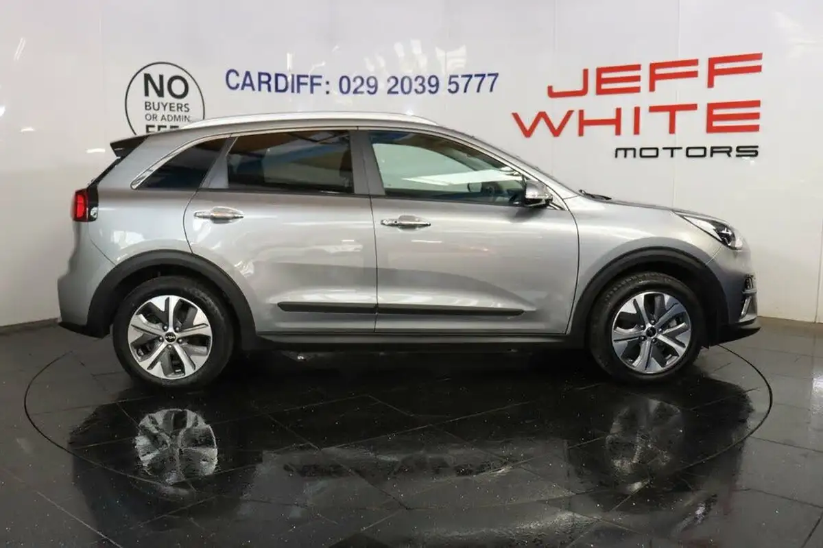 2021-kia-e-niro-ev-3-big-5