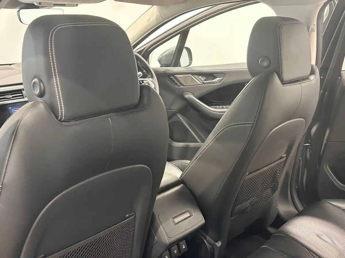 2019-jaguar-i-pace-ev400-se-big-11
