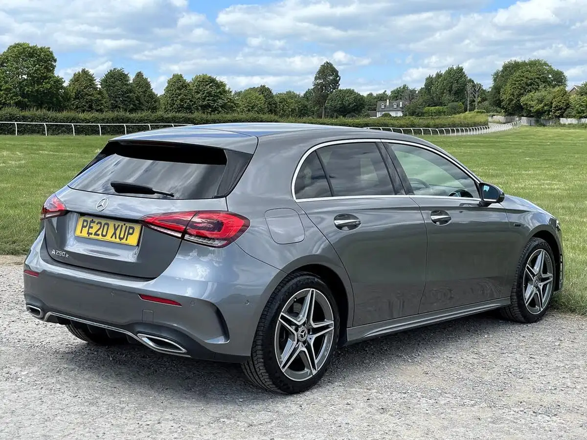 2020-mercedes-benz-a-class-13-a250e-amg-line-premium-hatchback-5d-big-15