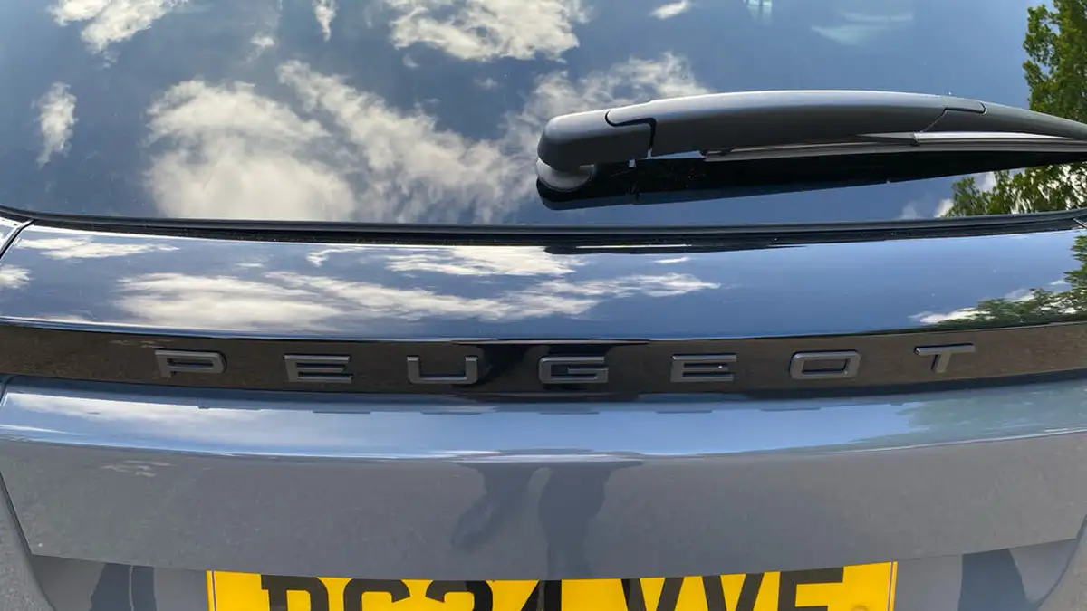 2024-peugeot-2008-suv-12-puretech-allure-130ps-eat8-big-25
