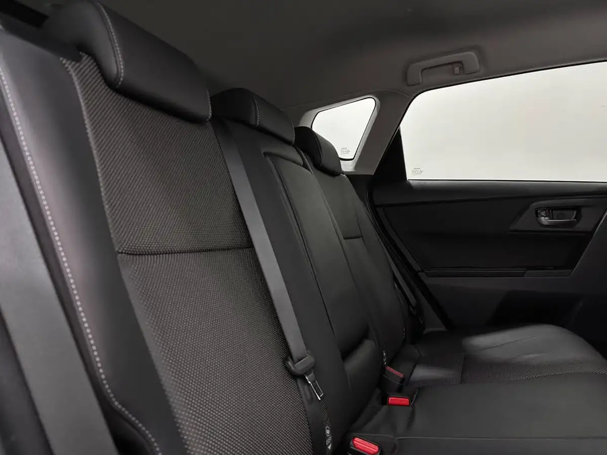 2018-toyota-auris-18-vvt-i-hsd-excel-hatchback-big-40