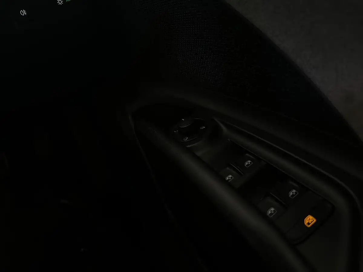 2022-skoda-enyaq-e-60-big-33