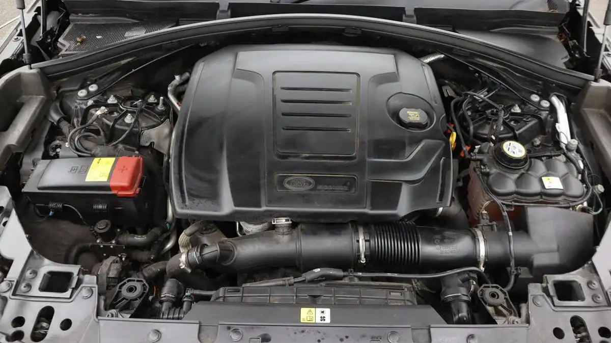 2022-land-rover-range-rover-velar-20-p400e-r-dynamic-se-big-19