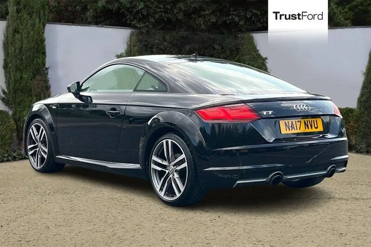 2017-audi-tt-coupe-18-tfsi-s-line-big-1