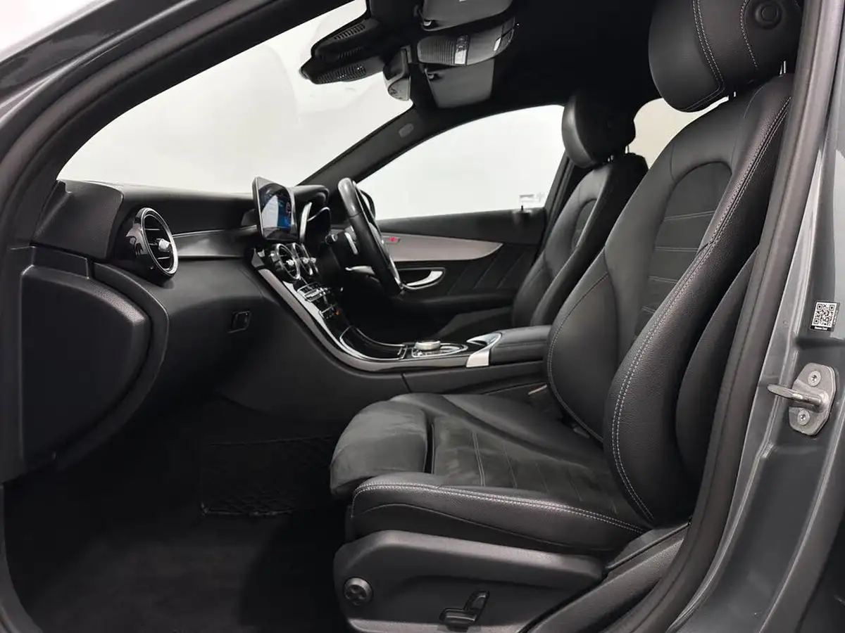 2018-mercedes-benz-c-class-15-c200-amg-line-ss-estate-5d-big-32