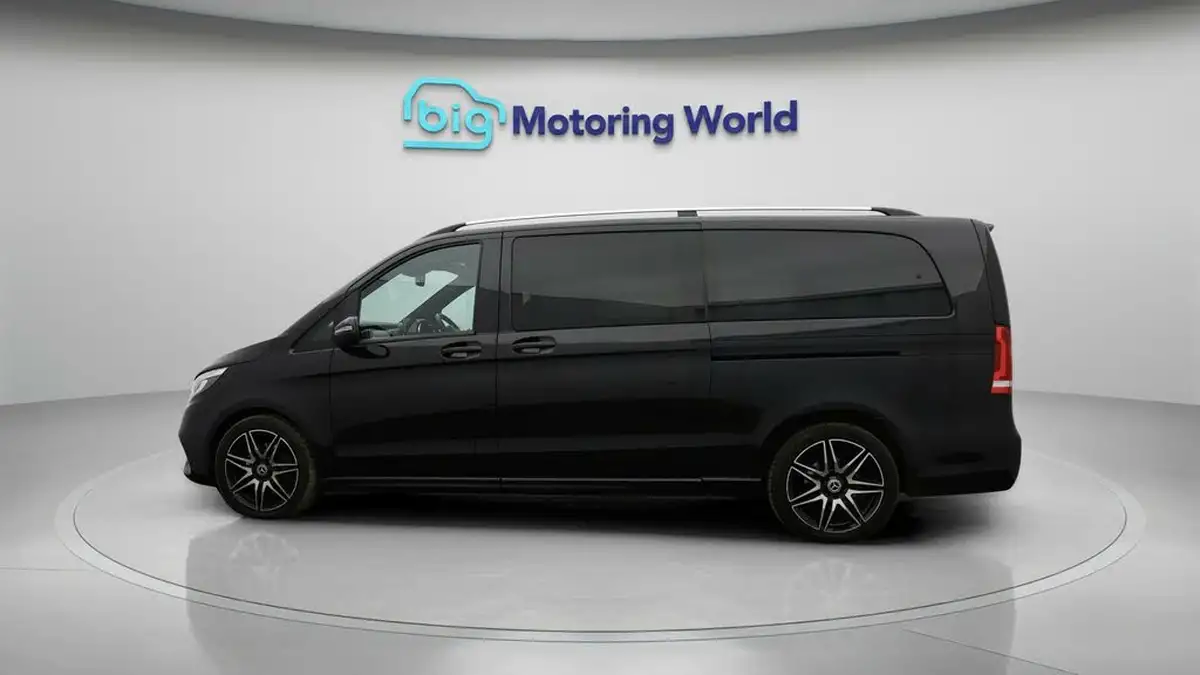2020-mercedes-benz-v-class-20d-v300d-amg-line-extra-long-big-4