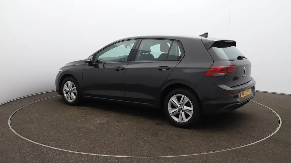 2022-volkswagen-golf-15-tsi-life-130ps-hatchback-big-34
