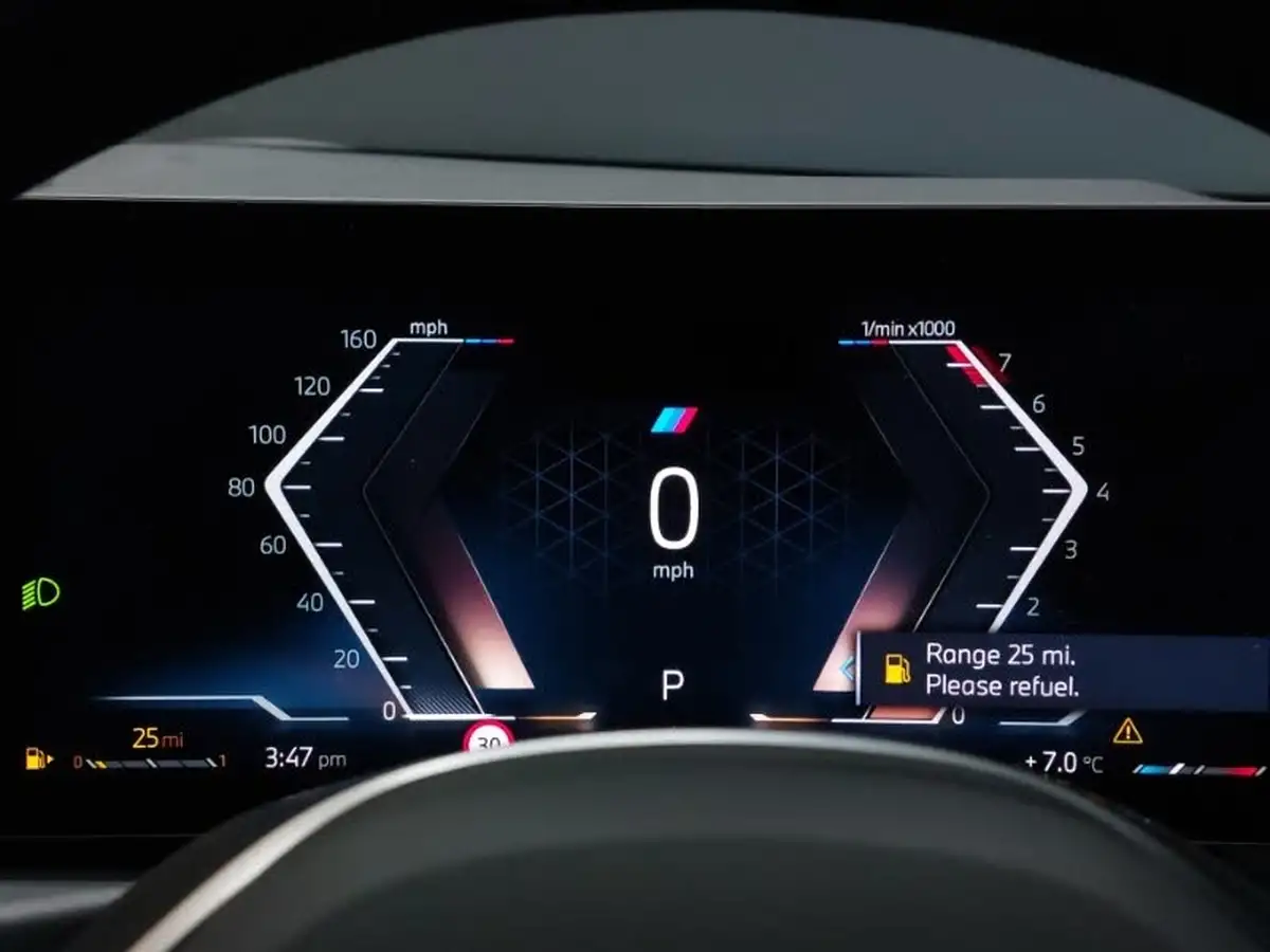 2024-bmw-3-series-20-320i-m-sport-saloon-4d-big-9