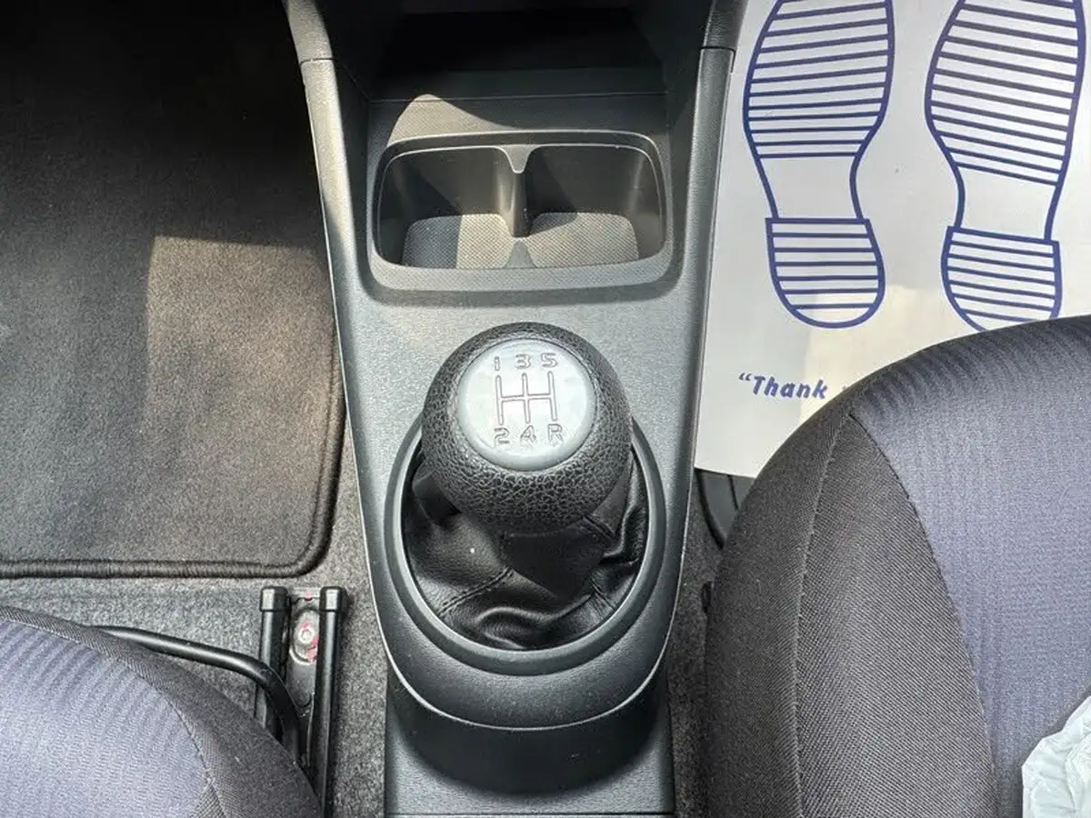 2014-suzuki-alto-10-sz-big-22