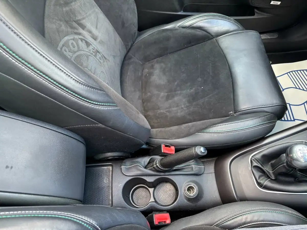 2014-alfa-romeo-giulietta-14-sportiva-nav-big-53