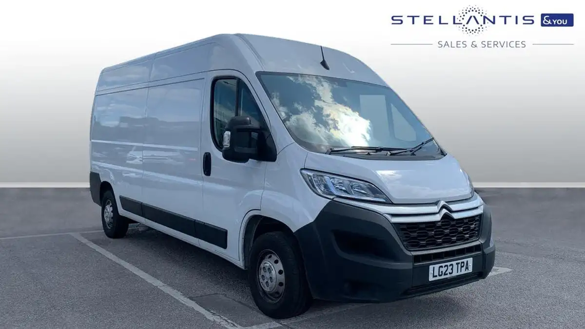 2023-citroen-relay-22bluehdi-35-l3h2-x-panel-big-0
