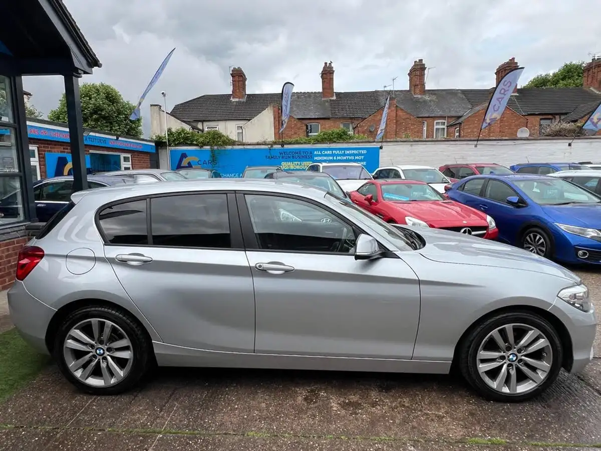 2016-bmw-1-series-15-118i-sport-5d-big-42