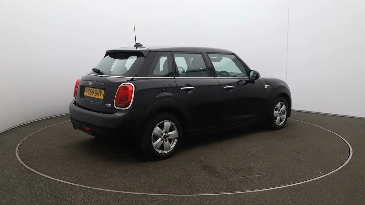 2018-mini-cooper-15-cooper-series-ii-ss-hatchback-5d-big-50