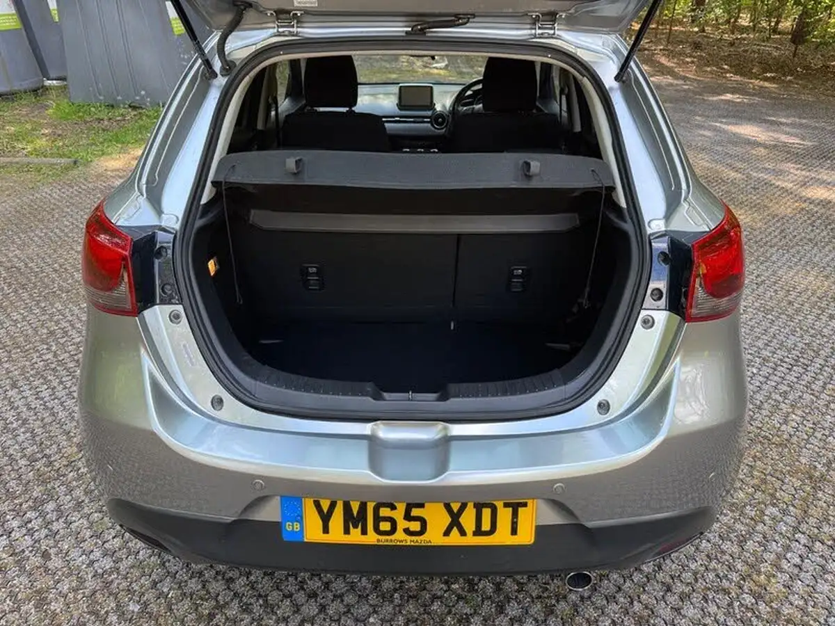 2016-mazda-mazda2-15td-sport-nav-big-49