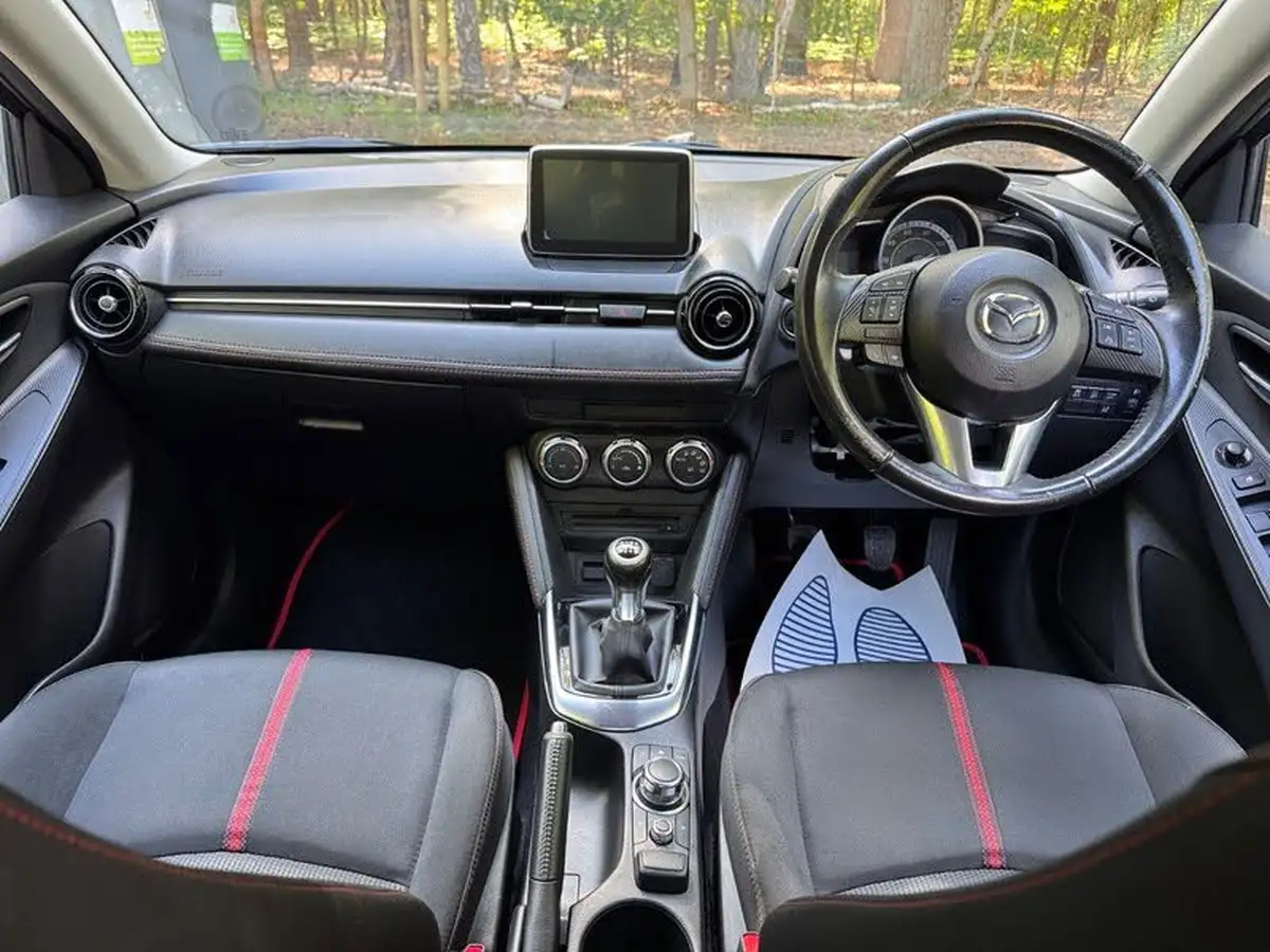 2016-mazda-mazda2-15td-sport-nav-big-1