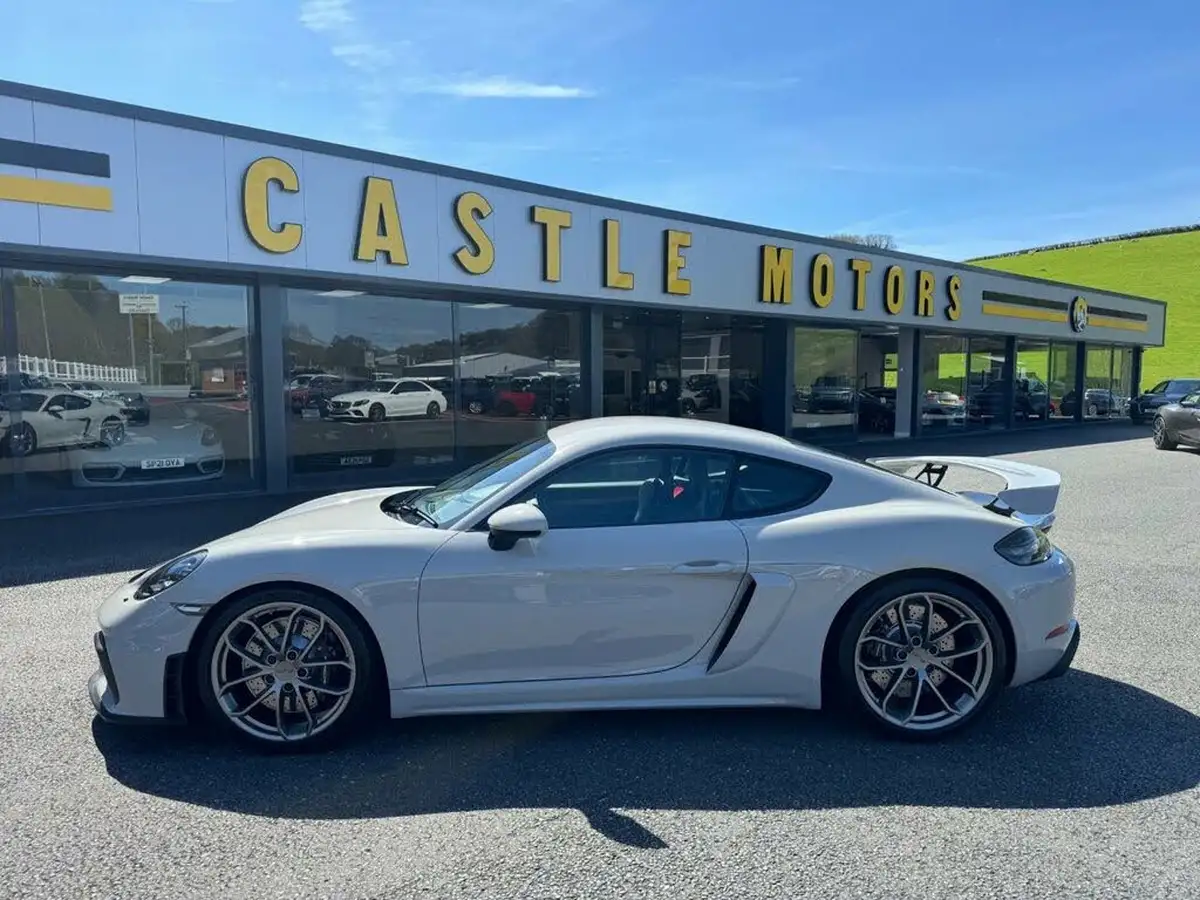 2022-porsche-cayman-718-40-cayman-gt4-big-4